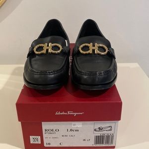 Salvatore Ferragamo ROLO loafer. Black leather. Worn once